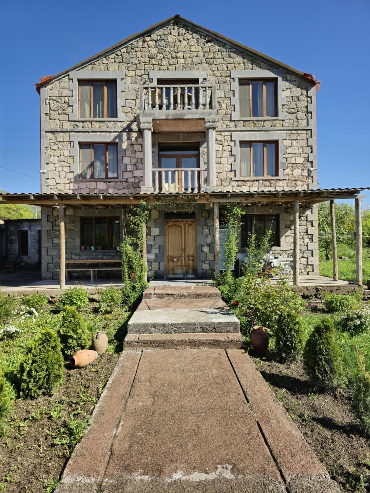 Zartonq Hotel Tat'ev Exterior photo
