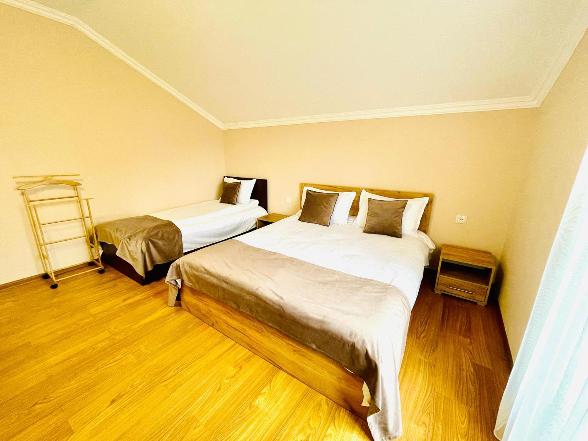 Zartonq Hotel Tat'ev Room photo
